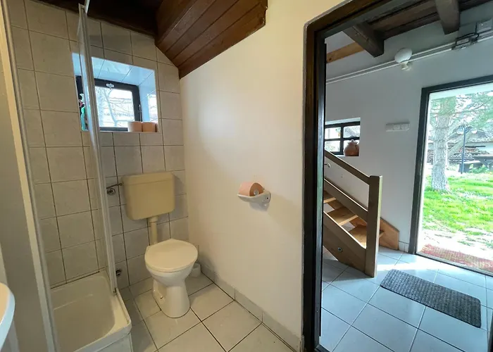 Pajta Vendeghaz Salfoeld * Salfold